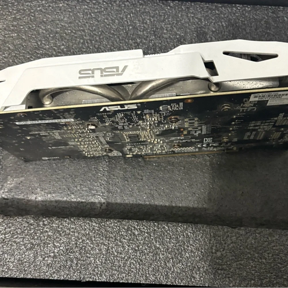 ASUS Dual-Fan White Graphics Card